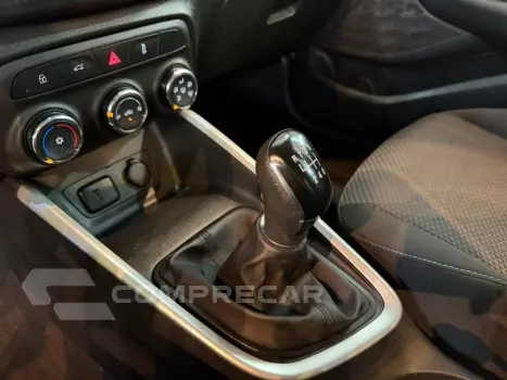 ONIX SEDAN Plus LT 1.0 12V Flex 4p Mec.