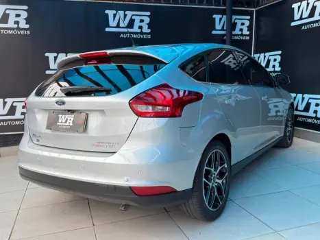 FOCUS 2.0 Titanium Hatch 16V