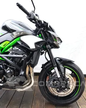 KAWASAKI Z900