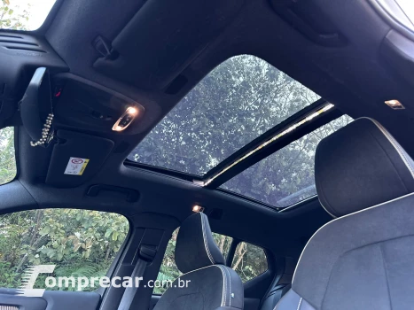 XC40 1.5 T5 Hybrid R-design FWD Geartronic