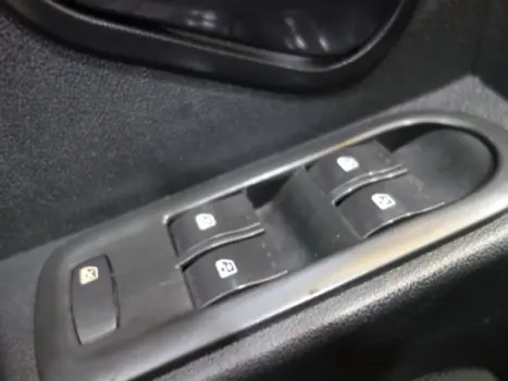 DUSTER - 1.6 4X2 16V 4P MANUAL