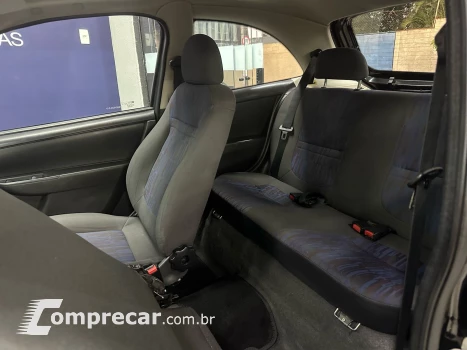 CELTA 1.0 MPFI Life 8V