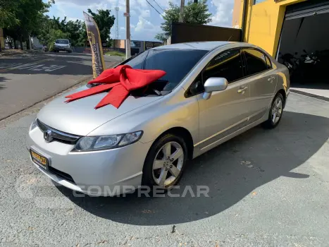 Honda CIVIC 1.8 LXS 16V 4 portas