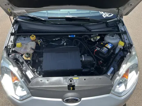 FIESTA 1.6 MPI Class Sedan 8V