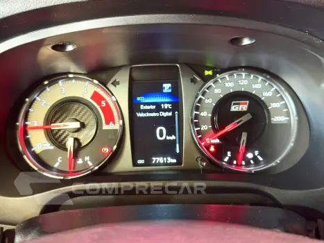 HILUX 2.8 D-4D TURBO DIESEL CD GR-S 4X4 AUTOMÁTICO