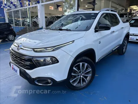 Fiat TORO 2.0 16V TURBO DIESEL VOLCANO 4WD AT9 4 portas