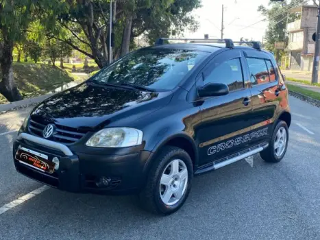 Volkswagen CROSSFOX - 1.6 MI 8V 4P MANUAL 4 portas