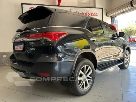 HILUX SW4 2.8 D-4d Turbo SRX 4X4