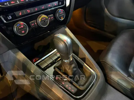 Jetta 2.0 Tsi Highline 211Cv Gasolina 4P Tiptronic