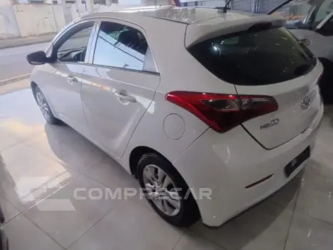 HB20 - 1.6 COMFORT PLUS 16V 4P MANUAL