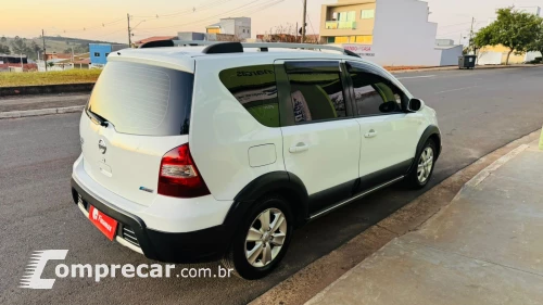 LIVINA 1.8 SL X-gear 16V