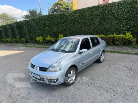 Renault CLIO 1.6 Privilége Sedan 16V 4 portas