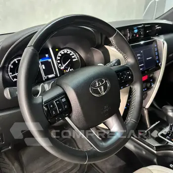 Hilux SW4 Diamond 2.8 TB 4x4 Die. Aut.