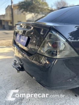 FIESTA 1.6 MPI Sedan 8V