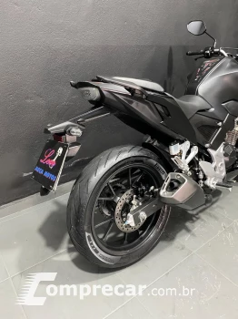 CB 300 F CBS