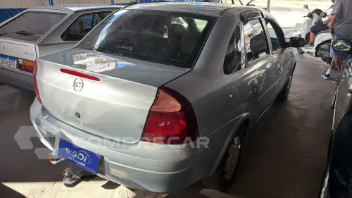 CORSA 1.4 MPFI Premium Sedan 8V