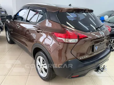 KICKS SV 1.6 16V FlexStar 5p Aut.