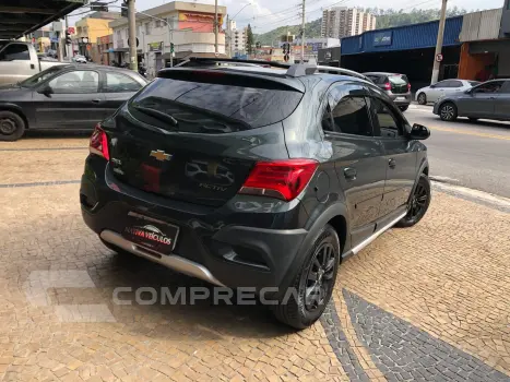 Onix 1.4 Mpfi Activ 8V Flex 4P Automático