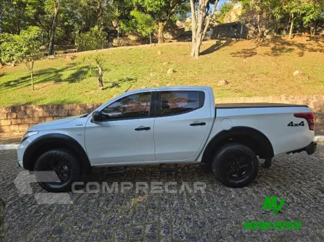 L200 TRITON 2.4 16V TURBO DIESEL OUTDOOR GLS CD 4