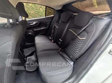 FASTBACK 1.0 TURBO 200 FLEX CVT