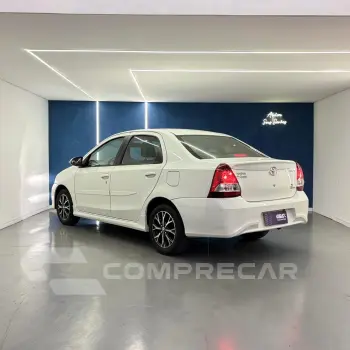 ETIOS PLATINUM Sed. 1.5 Flex 16V 4p Aut.