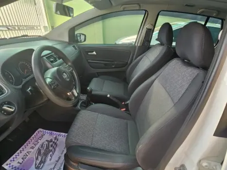 FOX - 1.6 MI 8V 4P MANUAL