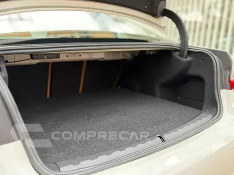 320iA 2.0 Turbo/ActiveFlex 16V/GP  4p