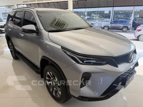 HILUX SW4 2.8 D-4d Turbo SRX Platinum 7L 4X4