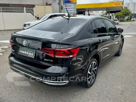 Virtus 1.0 200 Tsi Highline Automático