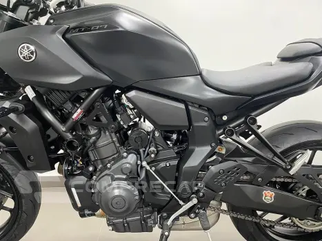 YAMAHA MT-07 CONNECTED - COM ABS