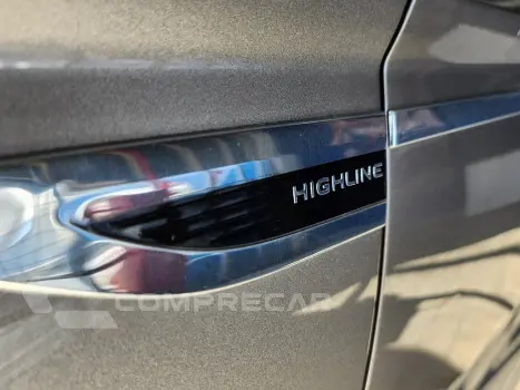 TAOS 1.4 250 TSI TOTAL FLEX HIGHLINE AUTOMÁTICO