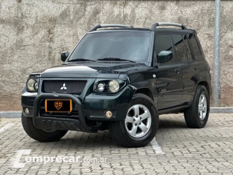Mitsubishi PAJERO TR4 2.0 4X4 16V 140CV FLEX 4P AUTOMÁTICO 4 portas