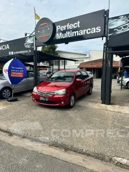 Toyota ETIOS 1.5 X Sedan 16V 4 portas