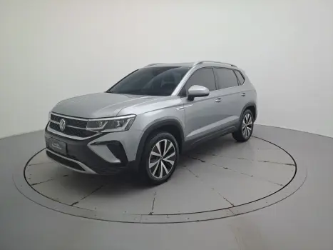 Volkswagen TAOS 1.4 250 TSI TOTAL FLEX HIGHLINE AUTOMÁTICO 4 portas