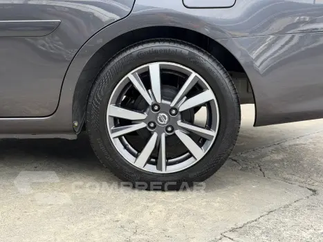 VERSA SL 1.6 16V FlexStart 4p Aut.