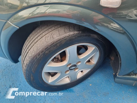 ASTRA 2.0 MPFI Advantage Sedan 8V