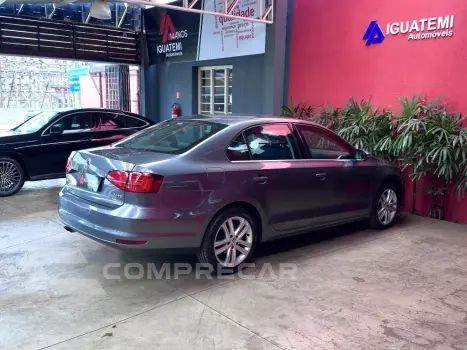 JETTA 2.0 TSI HIGHLINE 211CV GASOLINA 4P TIPTRONIC