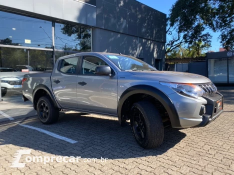 L200 TRITON 2.4 16V Turbo Outdoor GLS CD 4X4
