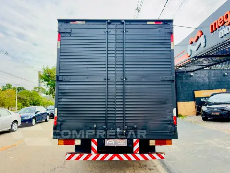 709 Modelo sem Versão