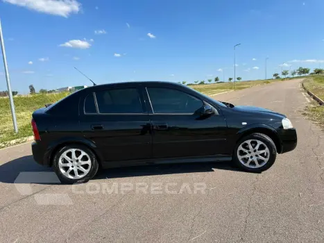 ASTRA 2.0 MPFI Advantage 8V