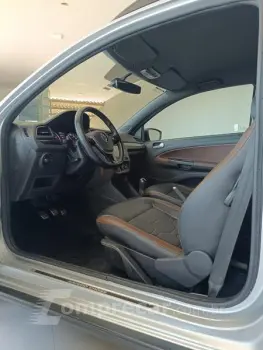 SAVEIRO 1.6 Cross CD 16V