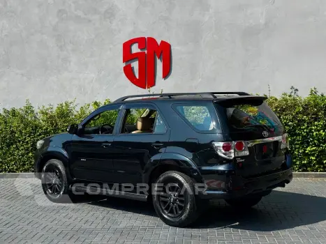 HILUX SW4 3.0 SRV 4X4 7 Lugares 16V Turbo Intercooler