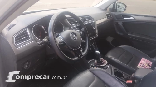 Tiguan Allspace 1.4 16V 4P TSI 250 FLEX TURBO COMFORTLINE AU