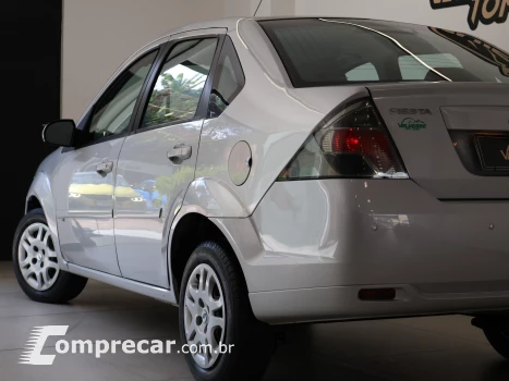 FIESTA 1.6 Rocam SE Sedan 8V