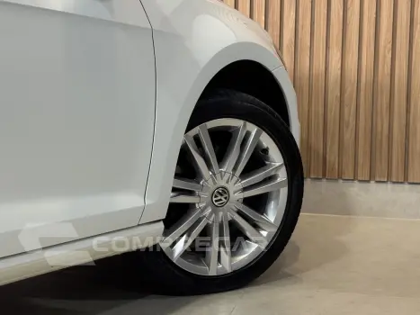 GOLF 1.4 TSI HIGHLINE 16V GASOLINA 4P AUTOMÁTICO