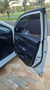 YARIS 1.3 16V XL