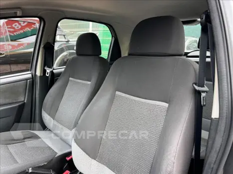 CELTA 1.0 MPFI LT 8V