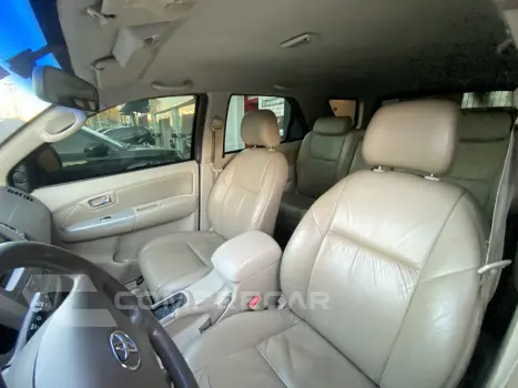 HILUX SW4 3.0 4X4 8V Turbo