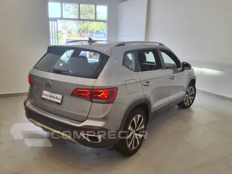 TAOS 1.4 250 TSI TOTAL FLEX HIGHLINE AUTOMÁTICO
