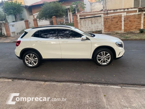 GLA 200 Style 1.6 TB 16V/Flex Aut.